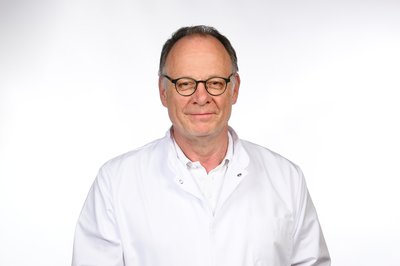Geschäftsführender Arzt Dr. med. Klaus Stiller