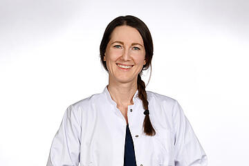 Portrait leitende Oberärztin Lisa Krznaric-Steinstiek