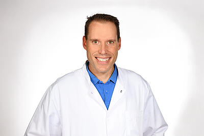 Dr. Niklas Reimers - Chefarzt Unfallchirurgie, Orthopädie und Sporttraumatologie