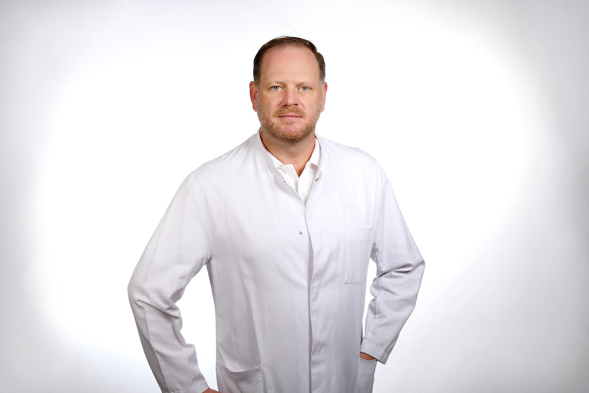 Sebastian Friedrichs Chefarzt - Anästhesie und Intensivmedizin  Sebastian Friedrichs Chefarzt - Anästhesie und Intensivmedizin