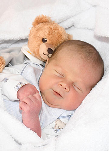 Babygalerie Eifelklinik – Baby Oskar